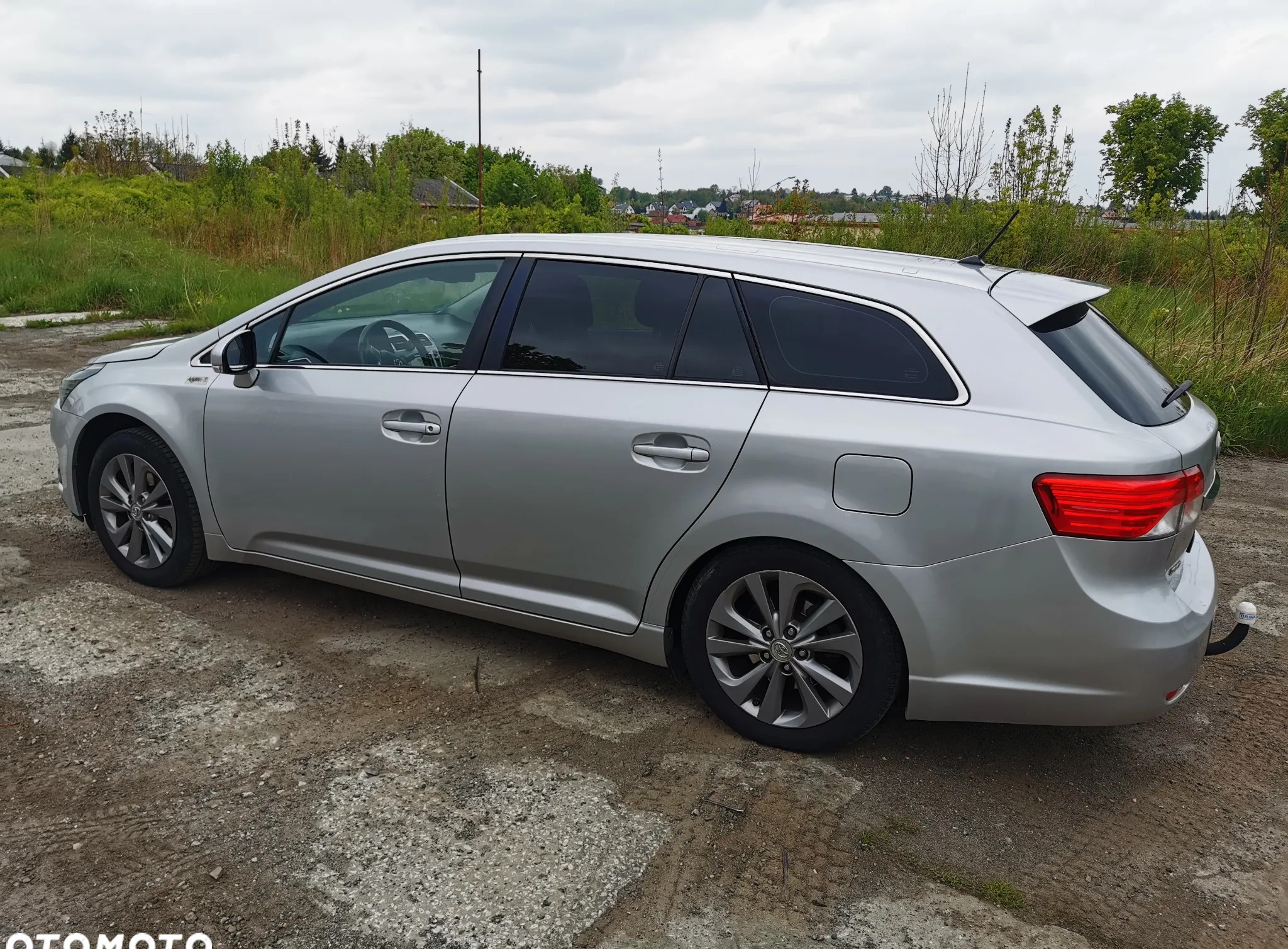 Toyota Avensis cena 39900 przebieg: 228000, rok produkcji 2012 z Łańcut małe 211